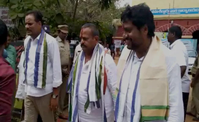 YSRCP Candidates Files Nominations For Andhra Pradesh Election 2019 - Sakshi