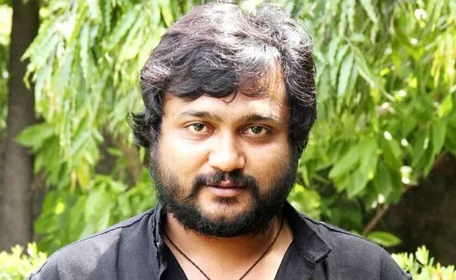 Actor Bobby Simha files police complaint against Agni Devi director - Sakshi