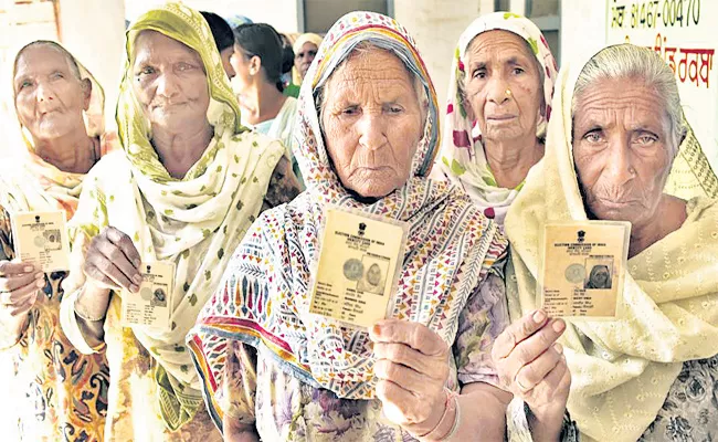 Older Voters Decide Winning in Punjab - Sakshi