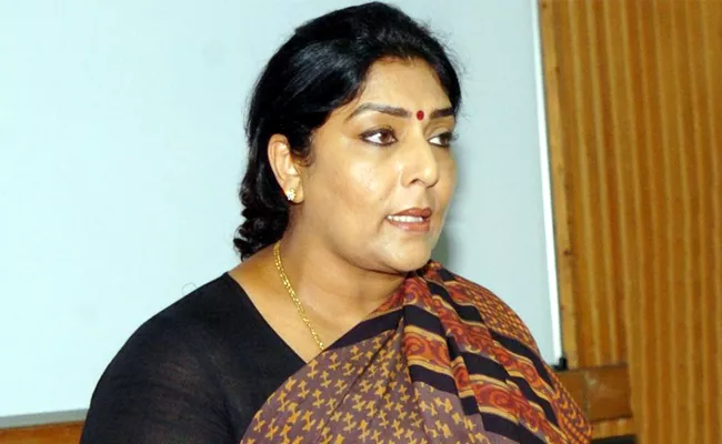 Renuka Chowdary Comments On KCR In Khammam - Sakshi