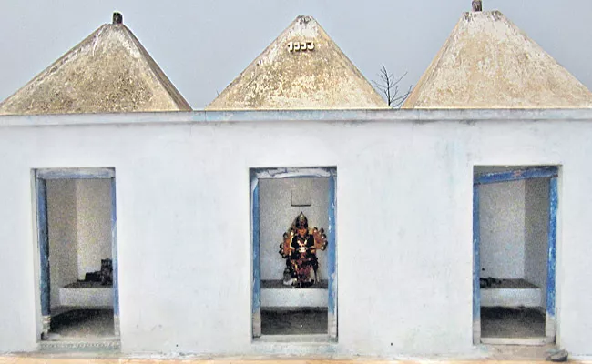 Puja is performed with special rituals on the sea shore - Sakshi