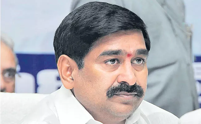 Jagadish Reddy slams To Congress PCC Chief Uttam kumar reddy - Sakshi