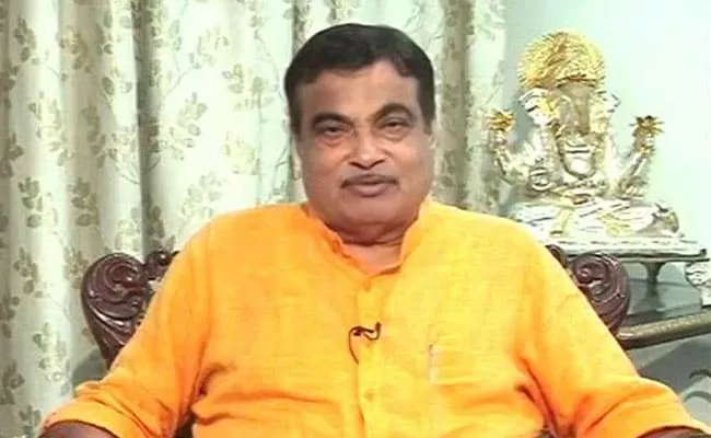 Nitin Gadkari Questioned Would Priyanka Gandhi Drink It Before - Sakshi