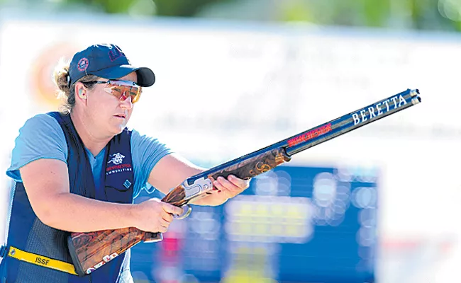 Rashmi rathore shooter fails on  Shotgun Tournament - Sakshi