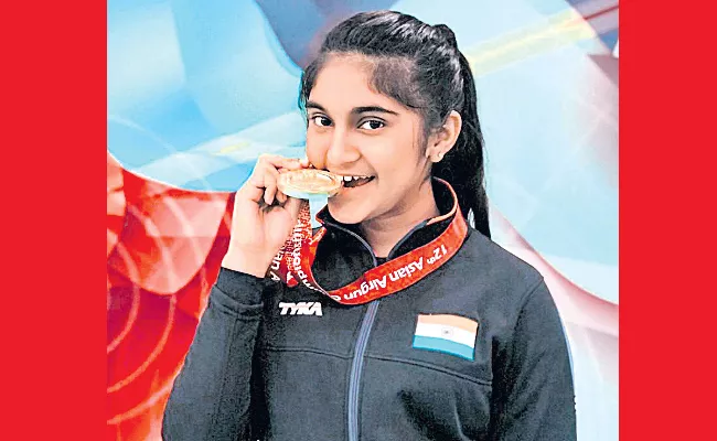 Manu Bhaker, Saurabh Chaudhary smash world record  - Sakshi