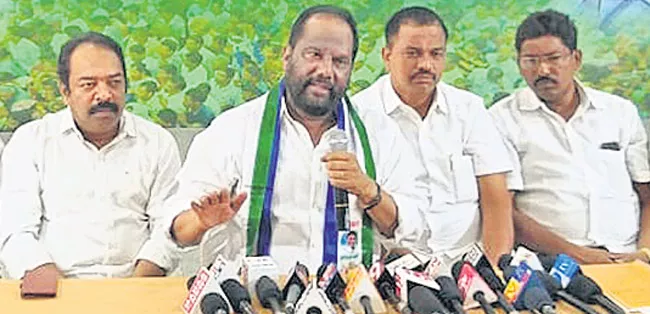 Ravindrababu Questioned JD Laxminarayana - Sakshi