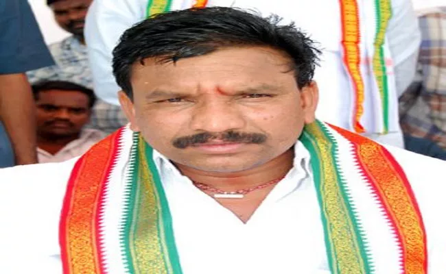 Atram Sakku Join In TRS Party Karimnagar - Sakshi