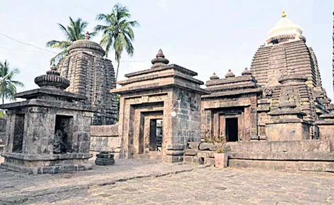 Srimagangalam is a famous Sivakshitram in South Kashi - Sakshi