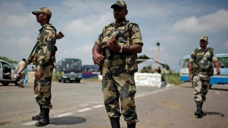 Paramilitary forces protest at Jantar Mantar - Sakshi