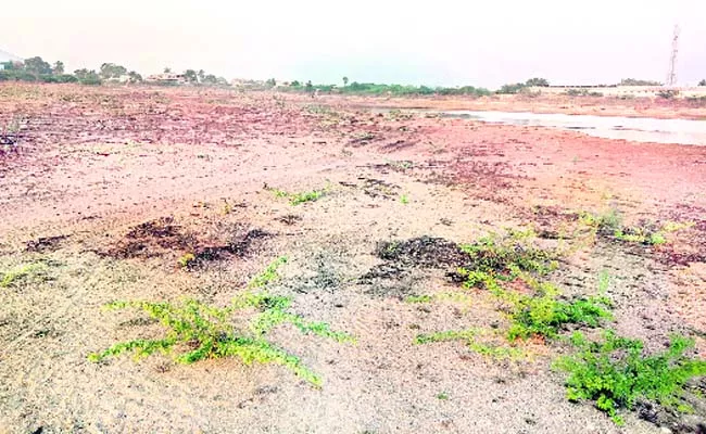 Water Ending Up In Warangal - Sakshi