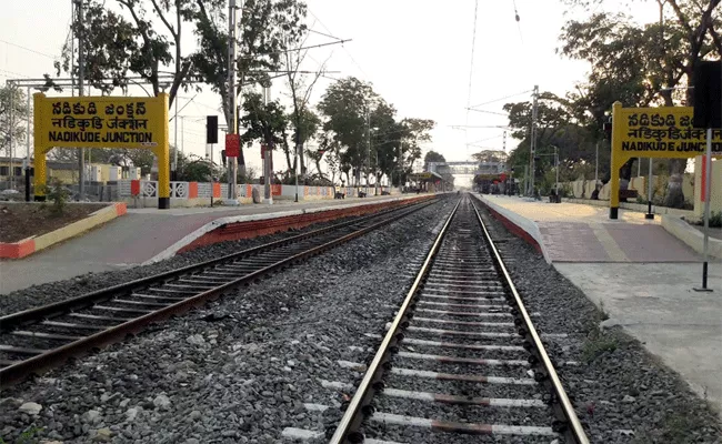 Srikalahasti Nadikudi Railway Line Issue In Nellore - Sakshi