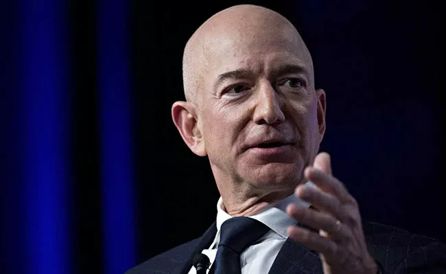 Amazon CEO Jeff Bezos' Phone Hacked By Saudi Said Security Consultant - Sakshi