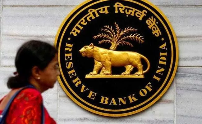 RBI Slaps Rs 4 cr Fine on Karnataka Bank - Sakshi