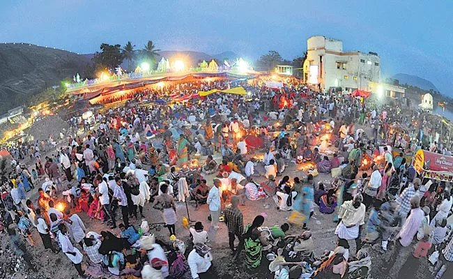 Lord Shiva is very rare in the temple of Vaishnava - Sakshi