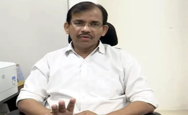 Andhra Pradesh CEO Gopalakrishna Dwivedi Cheat Chat With Media - Sakshi