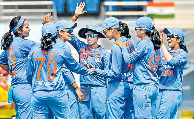 India lost in the first T20 match against England - Sakshi