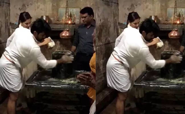 Ram Charan, Upasana performs Mahashivaratri Jagaran in ancient Domakonda - Sakshi