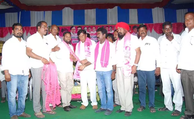 Sarpanchs Are Joining In Trs Party - Sakshi