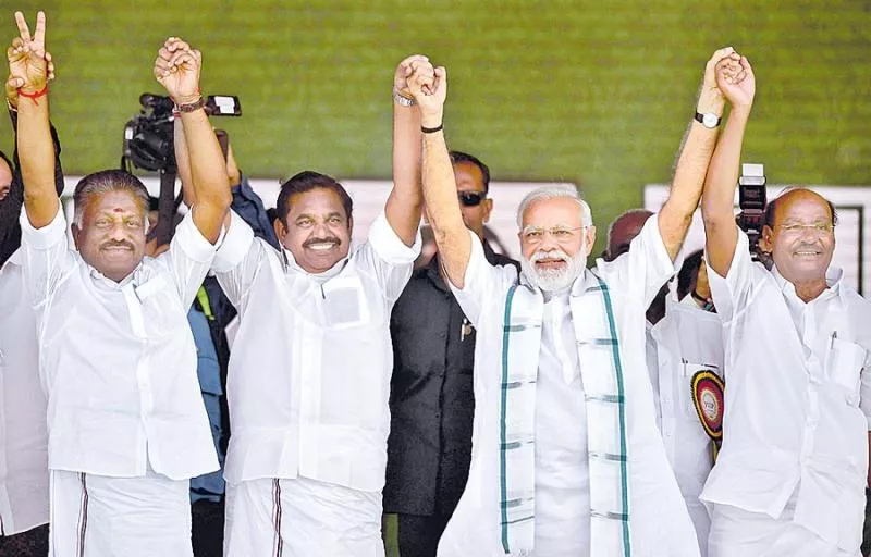 bjp-aiadmk alliance in tamil nadu - Sakshi