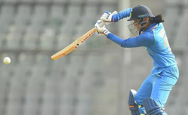 India restricted to 111 Runs against England in 2nd T20 - Sakshi