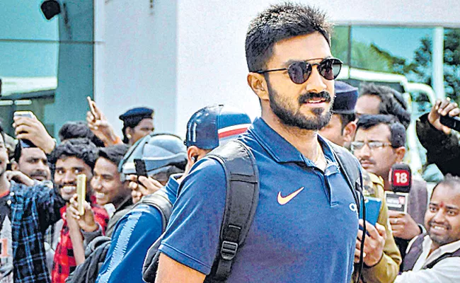 Vijay Shankar - On the path to redemption - Sakshi