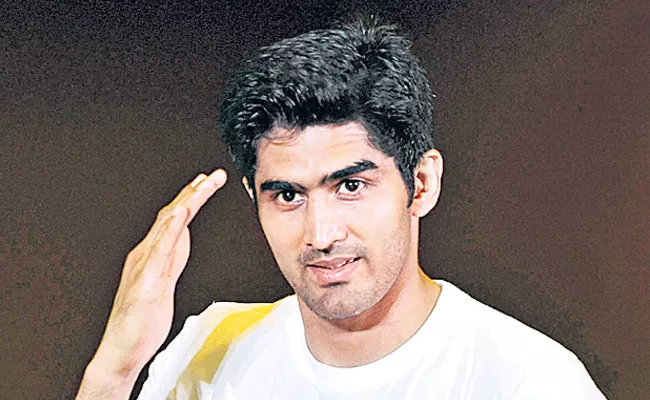 Boxing: Vijender Singh to make US debut on April 12 - Sakshi