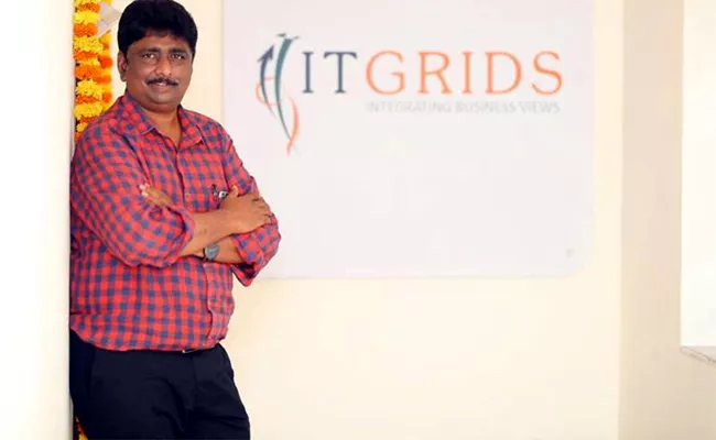 TS Police Team Says IT Grids Scam Main Accused Will Arrest In Any Moment - Sakshi