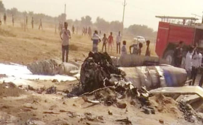 IAF MiG-21 Aircraft Crashed Near Bikaner in Rajasthan - Sakshi