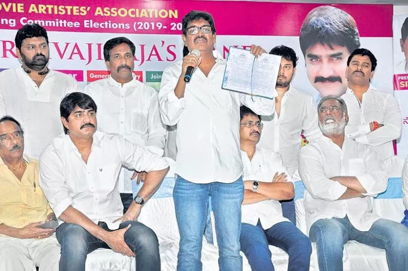 MAA President Sivaji Raja Cried In Front Of Media - Sakshi