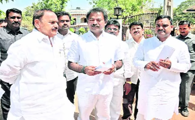 Illegal Cases On Ysrcp Booth Conveners - Sakshi