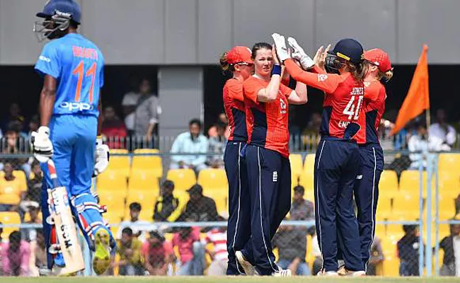 England stun India in final over of 3rd T20 - Sakshi