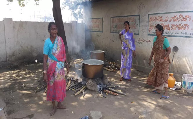 Conjusting Rooms For Midday MEALS Programme - Sakshi