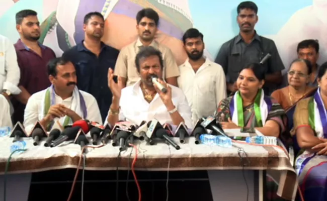 Actor Mohan Babu Slams CM Chandrababu Naidu - Sakshi