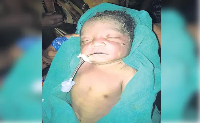 Born Baby Died Because Of Hospital Negligence In Siddipet - Sakshi