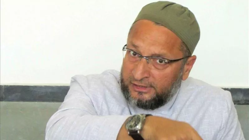 AIMIM Chief  Owaisi Asks Imran Khan To Stay Away From Indias Electoral Process - Sakshi