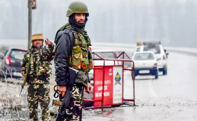 Police Issue Alert On Suicide Attack In Kashmir Over Lok Sabha Polls - Sakshi