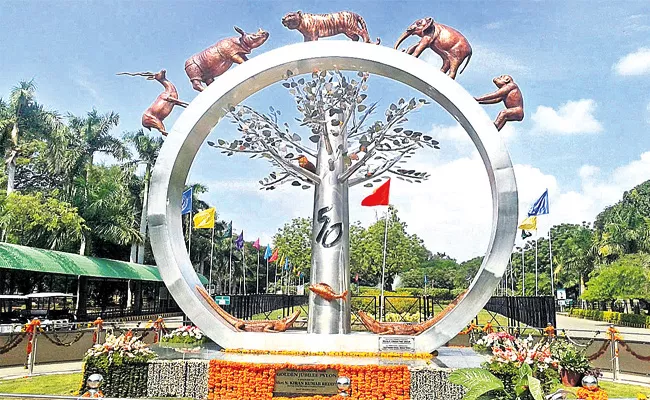 Nehru Zoological Park Prices Hikes in Hyderabad - Sakshi