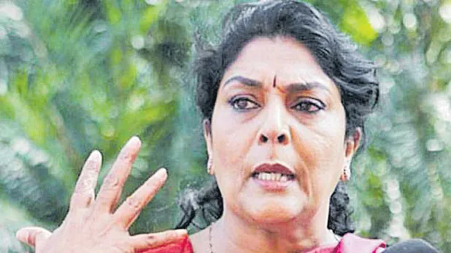 Renuka Chowdhury Alleges Fake Voting In Khammam - Sakshi