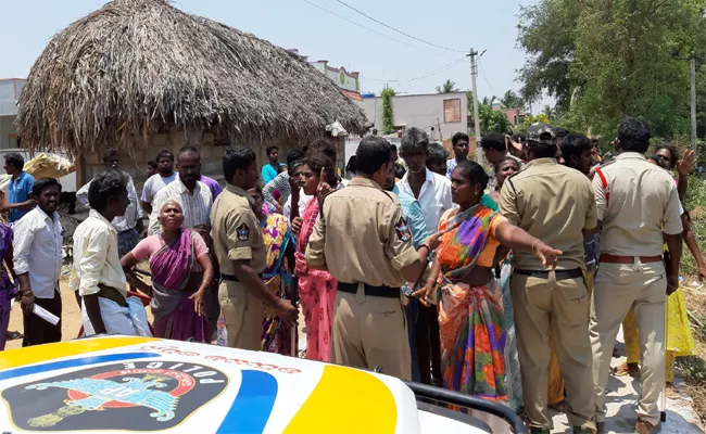 Election Poling Conflicts Between TDP and YCP Activist in Chittoor - Sakshi