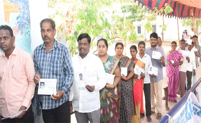 Mahabubnagar Voting Percentage Was  65.30% In Loksabha Elections - Sakshi