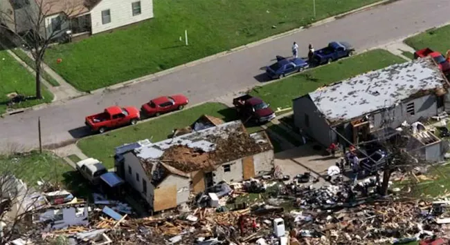 Tornadoes Lash Texas, Mississippi - Sakshi