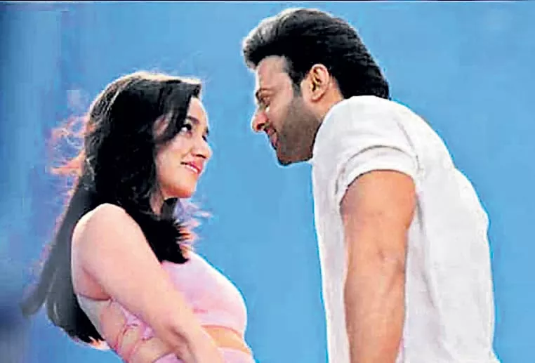 New picture of Prabhas-Shraddha Kapoor from ‘Sahoo’ goes viral - Sakshi