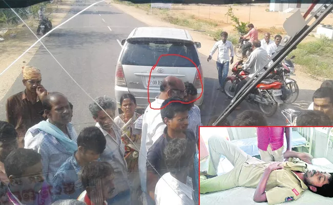 TDP Leaders Attack on RTC Driver in Anantapur - Sakshi