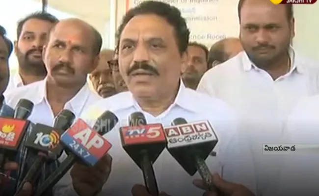 Jana Chaitanya Vedika President Laxman Reddy Slams AP CM Chandrababu In Amaravati - Sakshi