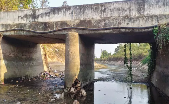 Canal Bridge in Danger Position Srikakulam - Sakshi