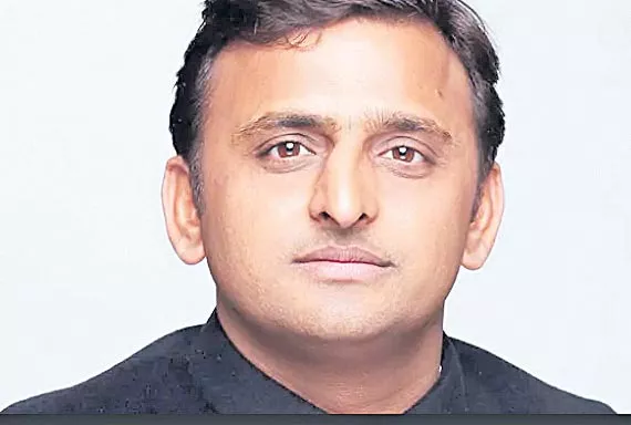 Akhilesh Yadav and wife Dimple declare assets worth Rs 37 cr - Sakshi