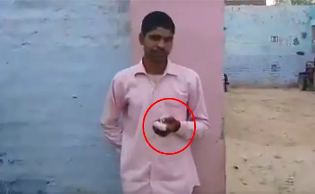 man chops off his finger after voting for BJP by mistake - Sakshi