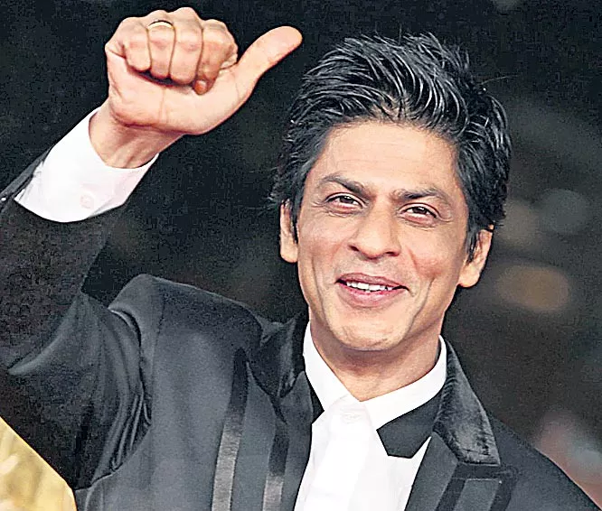 Shah Rukh Khan Fans Wait Till June For Superstar's Big Announcement - Sakshi