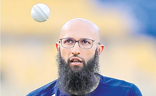 South Africa recall Hashim Amla - Sakshi