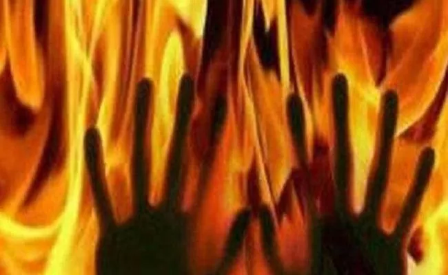 Woman Burnt Alive In Mahabubnagar - Sakshi